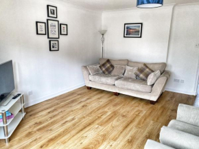 2 bed, central, free parking by Lains Lettings